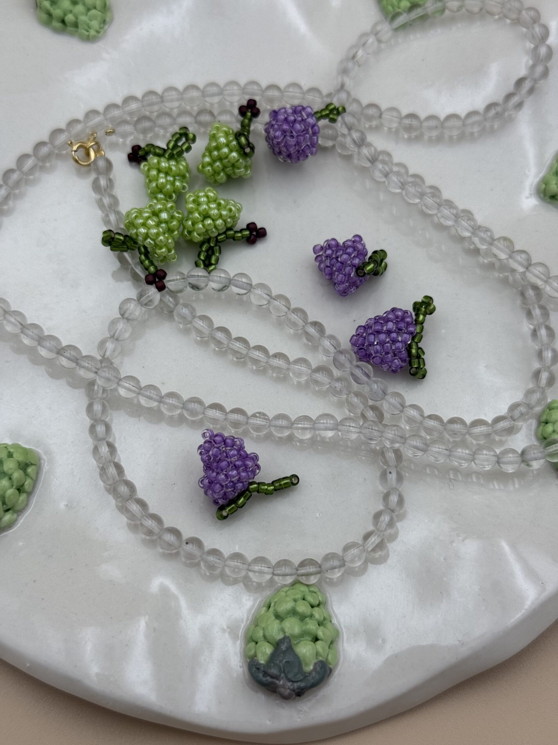 NASZYJNIK WINOGRONA NA KRYSZTALE GÓRSKIM FIOLETOWE - obrazek 2