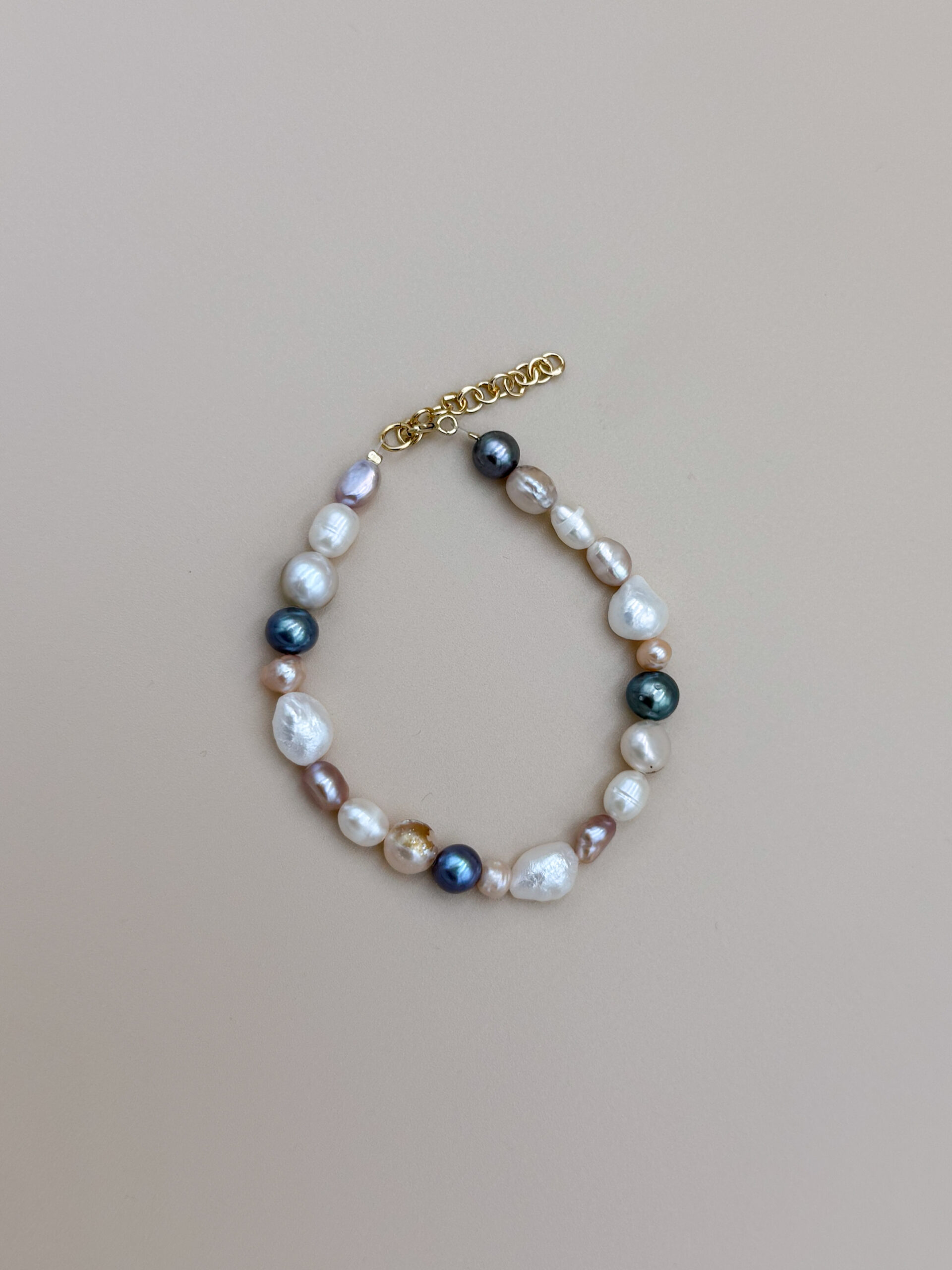 BRANSOLETKA MULTICOLOR PERŁY