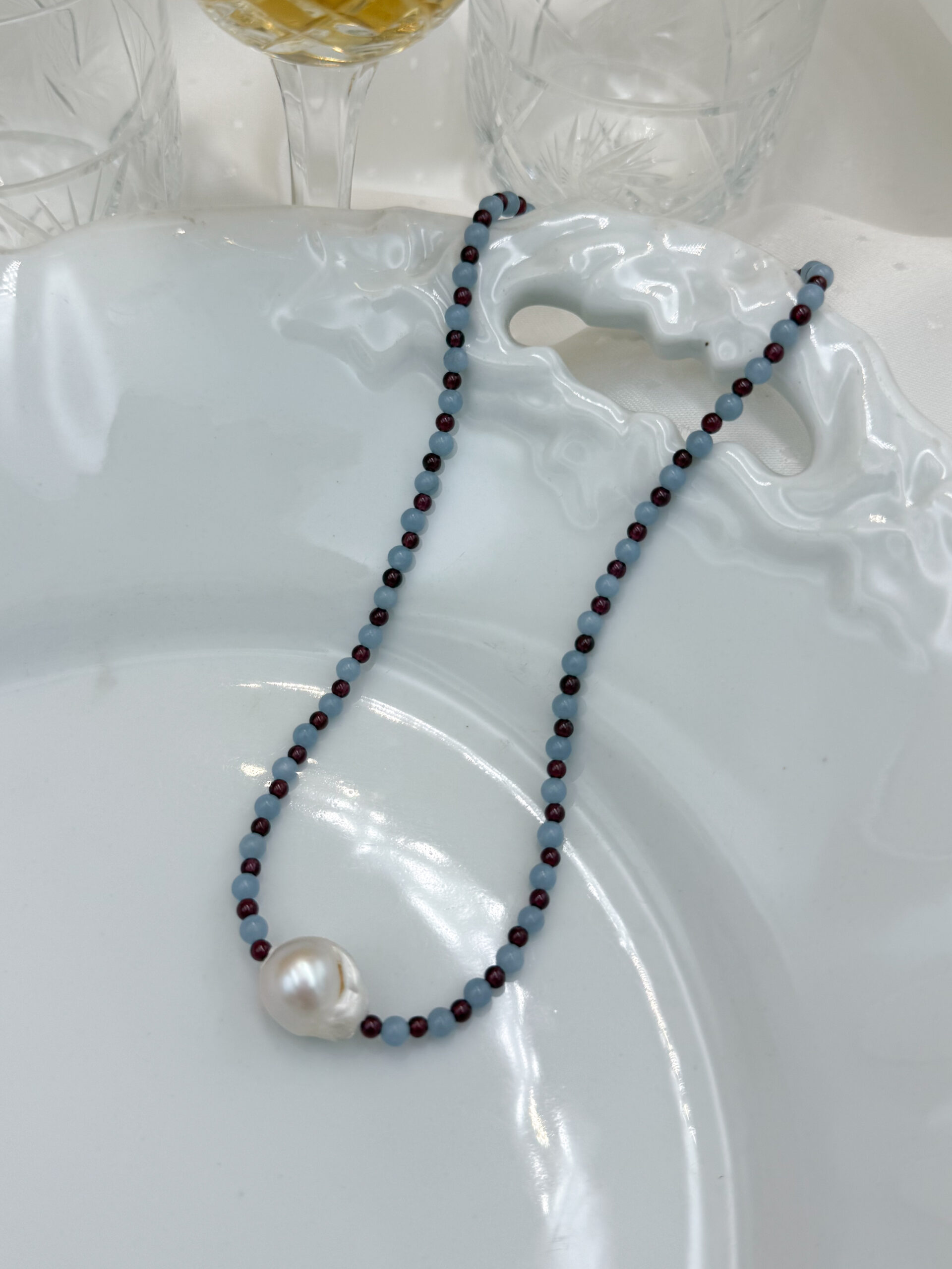 NASZYJNIK BAROKOWA PERŁOWA NA KAMIENIACH - obrazek 3