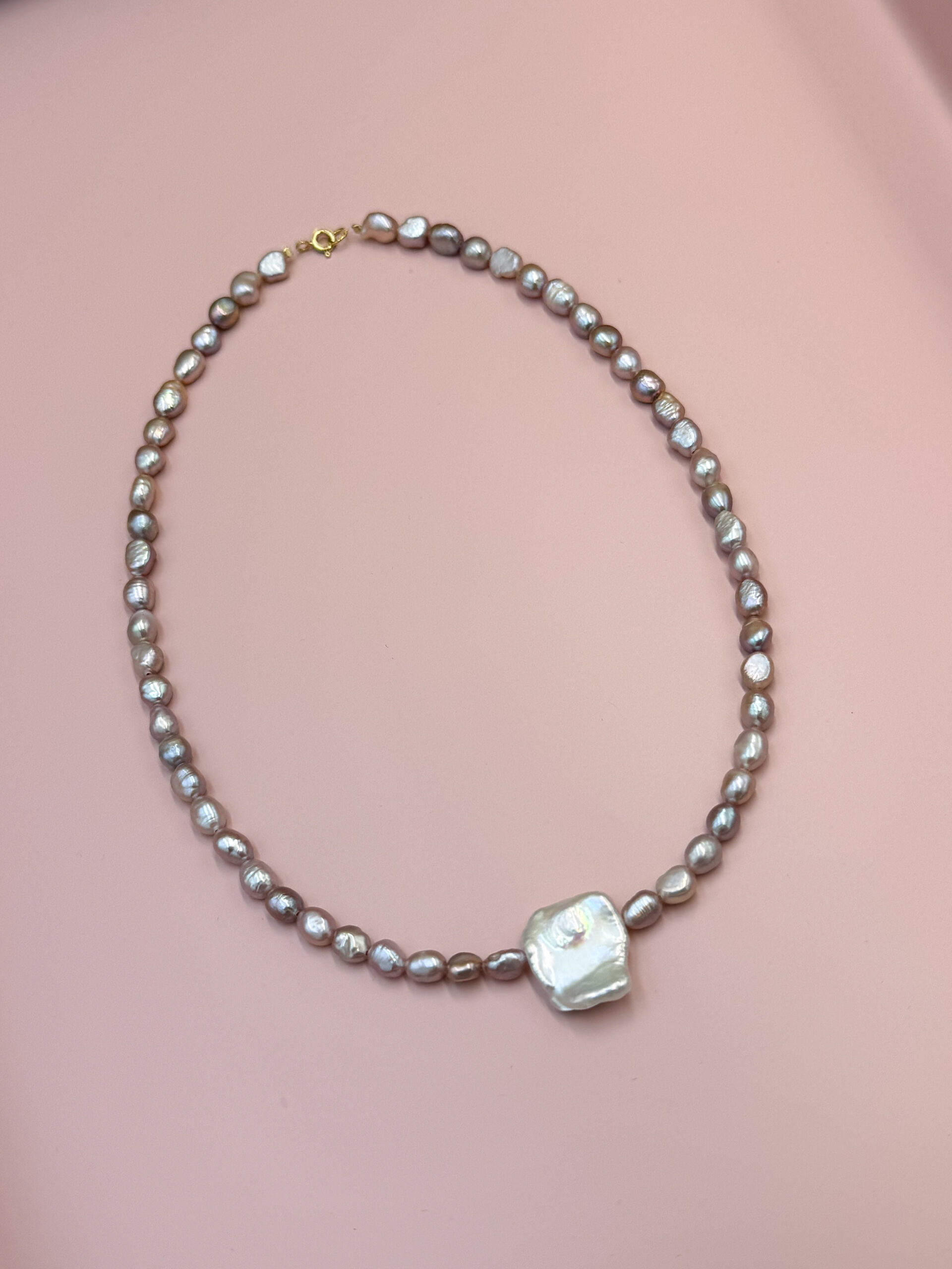 NASZYJNIK BAROKOWA TAFLA NA RÓŻOWYCH PERŁACH - obrazek 7