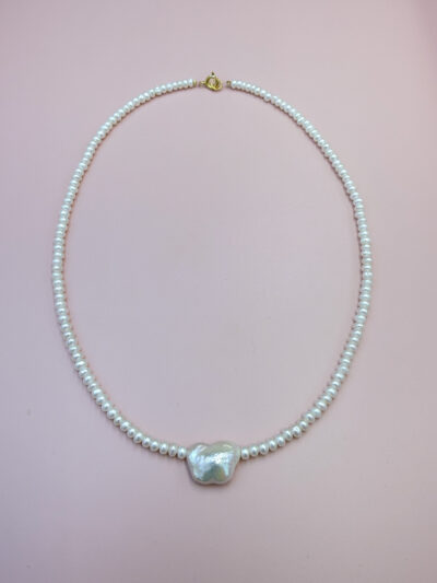 NASZYJNIK PERŁOWY OBŁOK NA PERŁACH MONETOWYCH