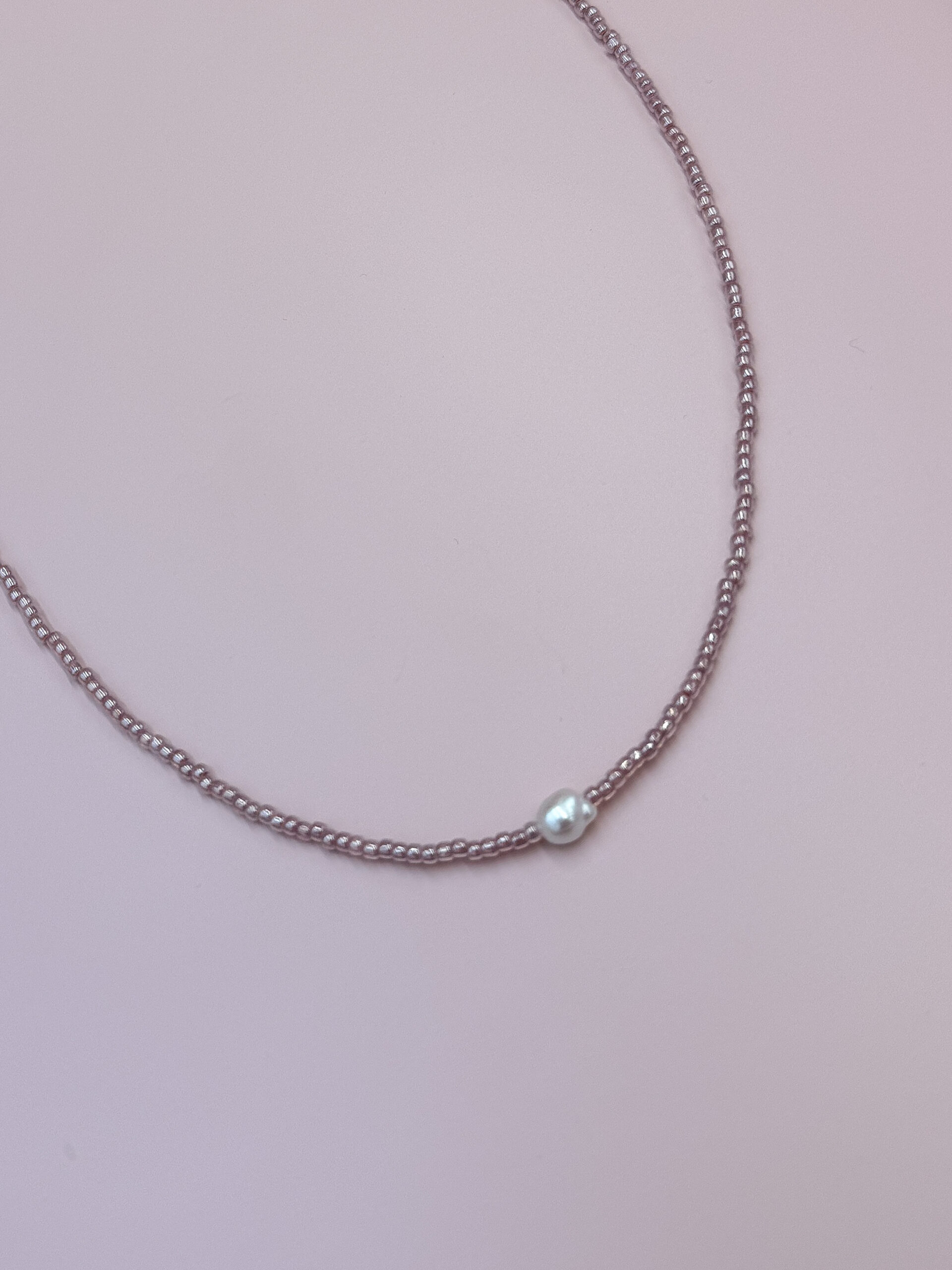 NASZYJNIK PERŁA NA RÓŻU - obrazek 3