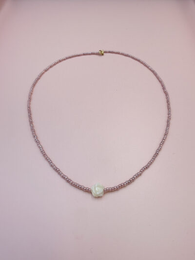 NASZYJNIK RÓŻA NA RÓŻOWYCH KORALIKACH