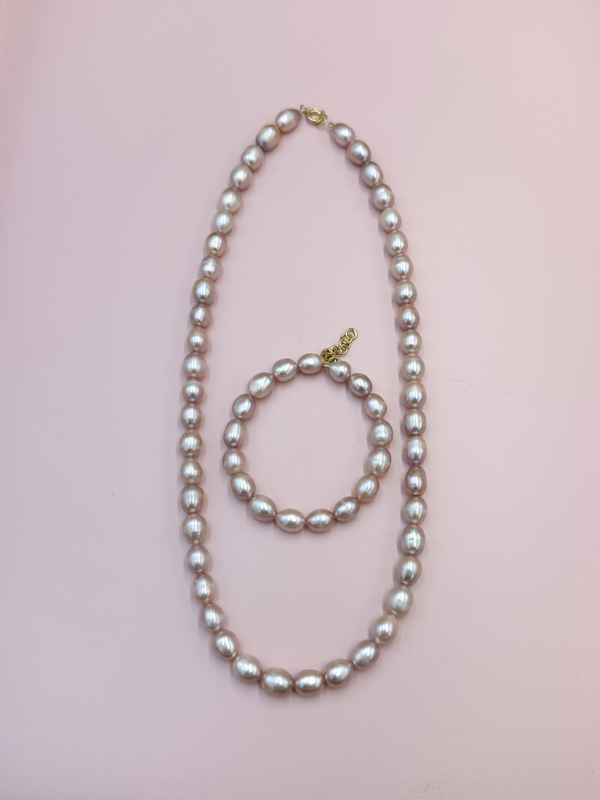 BRANSOLETKA DUŻE KLASYCZNE PERŁY ŁOSOSIOWO-RÓŻOWE