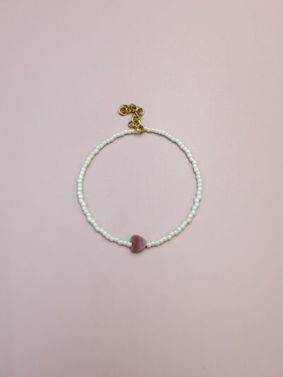 BRANSOLETKA MAŁE SERCE NA SZKLANYCH KORALIKACH PINK